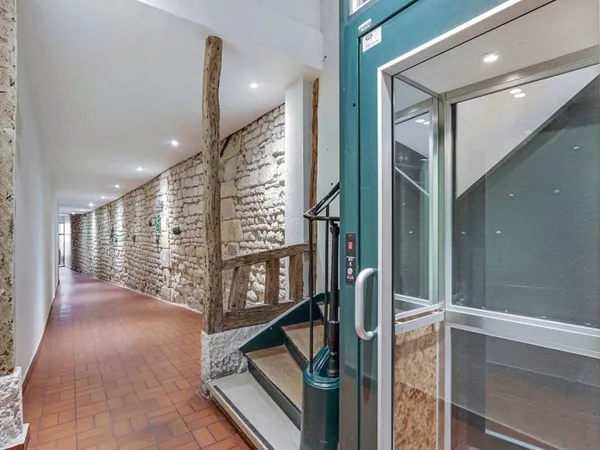 Loue appartement meublé