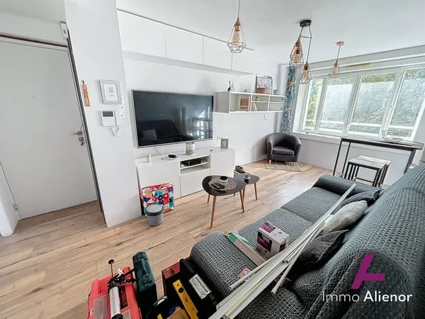 LOCATION MEUBLEE - APPARTEMENT T3