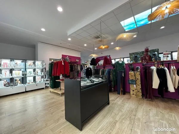 Local commercial 200 m² Quimper