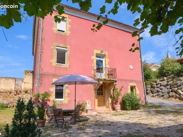 Maison 5 pièces 217 m²