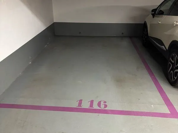 Parking Jaurès Secrétan Paris 19eme