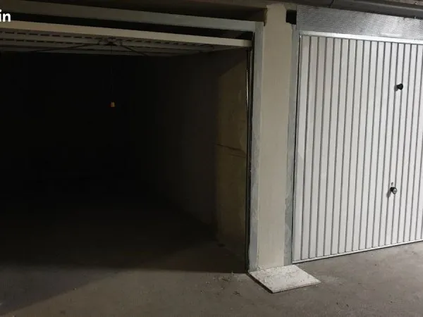 LocationvGarage Port Marianne