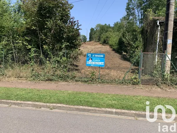 Terrain 796 m²