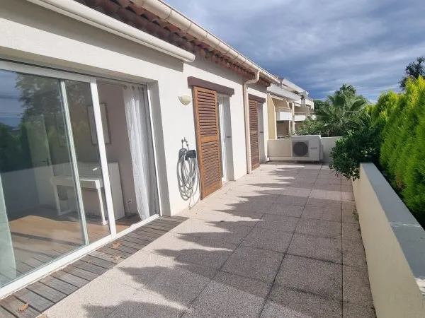 Local professionnel 3 pièces 55 m²