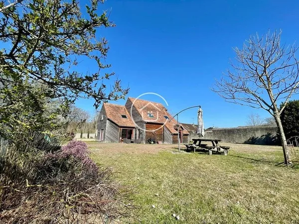 Maison 8 pièces 248 m²