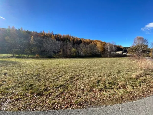 Terrain Crots 1045 m2