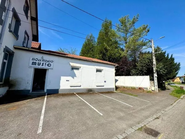 Local commercial 160 m²