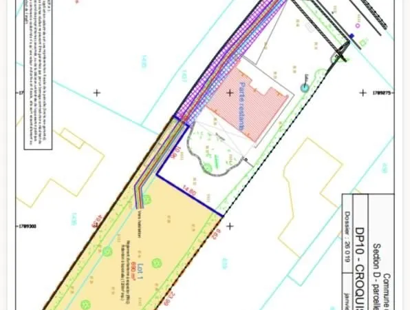 Terrain 690 m² Combas