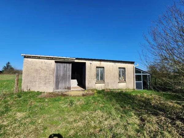 Entrepôt 170 m²