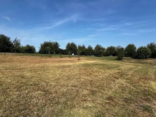 Terrain à bâtir 912 m²