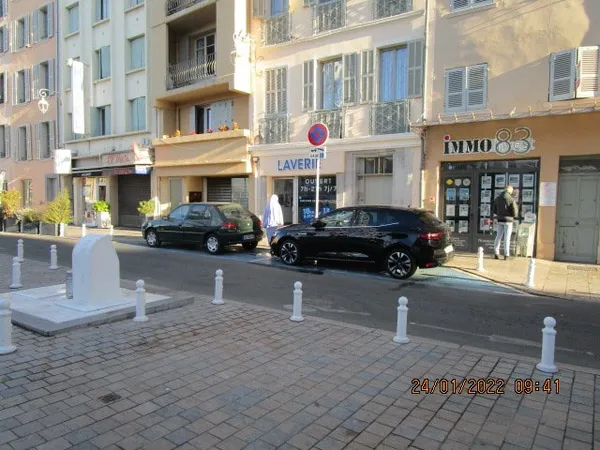 Loue appartement 24m² Toulon - T2 meublé entièrement rénové