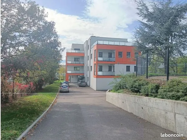 Bureaux à louer modulable de 150 à 300 m² avec terrasses