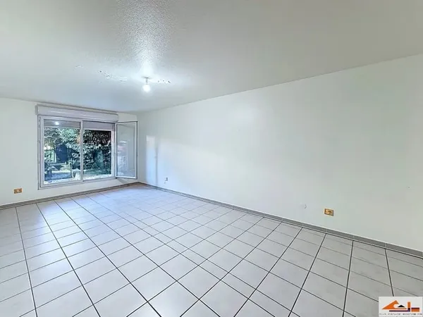 MINIMES - T3 DE 80 m² AU PIED DU METRO