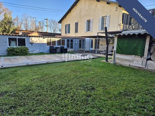 Maison 5 pièces 140 m²