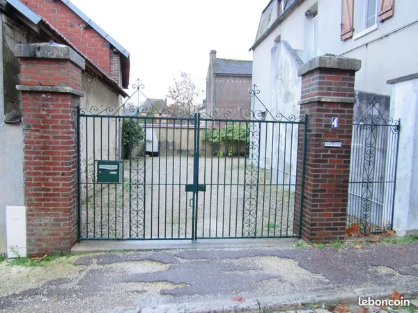 Appartement Location Saint-Florentin 4p 83m² 590€
