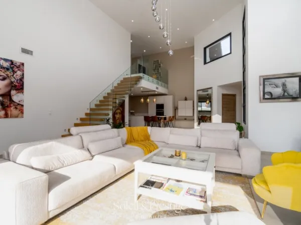 Villa d'architecte 5 pièces 170 m²