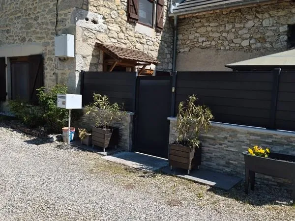 Maison 110 m2 garage 40m2 au sol terrain 400m2 arboré terrasse 40m2