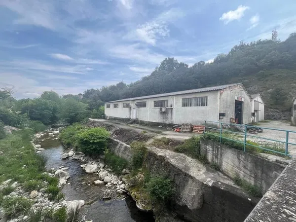 Entrepôt avec fort potentiel