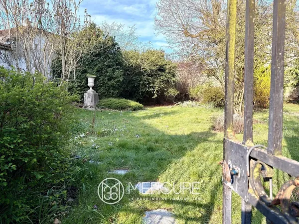 Versailles - Chantiers | Rare appartement avec jardin privé
