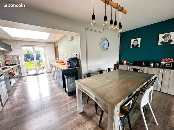 Tourcoing Maison 5 pièces 98 m² avec Grand Garage et Jardin