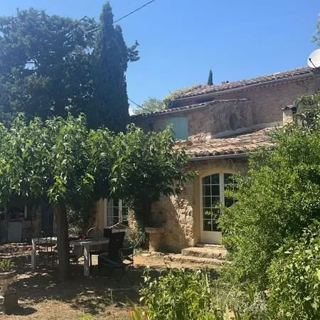 Jolie bastide