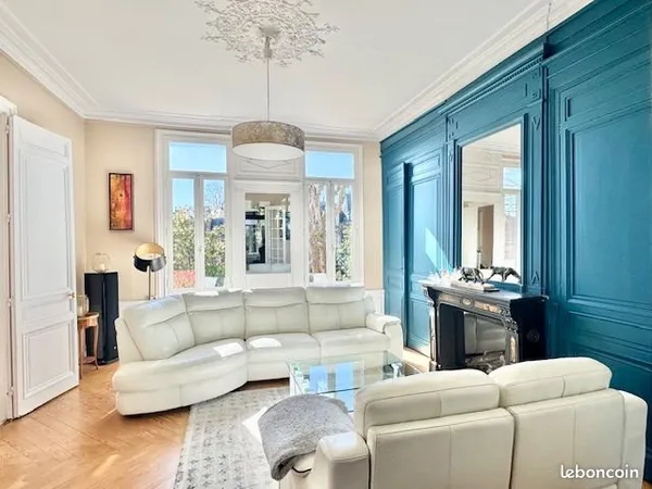 Votre agence de proximité locale DELAITRE IMMOBILIER vous propose ce bien exceptionnel et rare. PROX