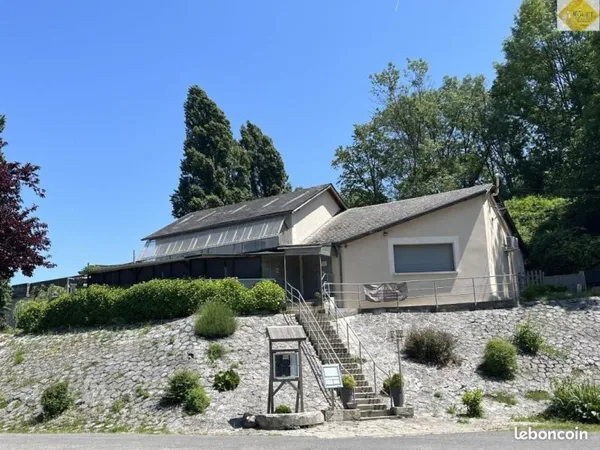 Immeuble 4 pièces 145 m²