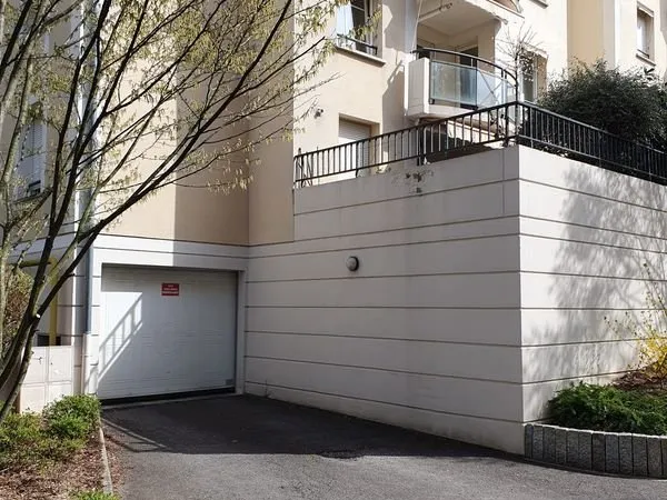 Garage sur Mulhouse proche gare dans résidence sécurisée