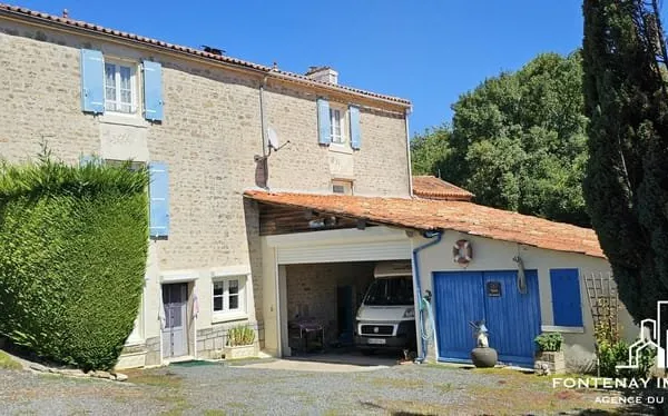 MAISON 4 Chambres Proche centre ST HILAIRE DES LOGES