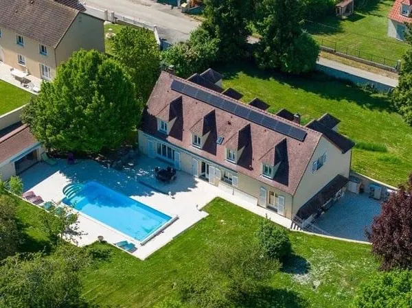 Maison 14 pièces 490 m²