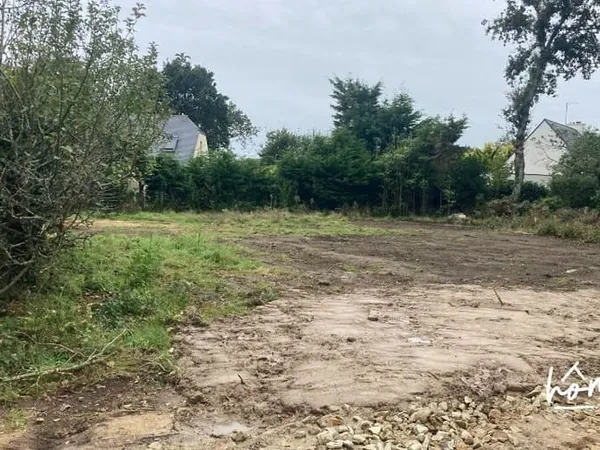Terrain 850 m²