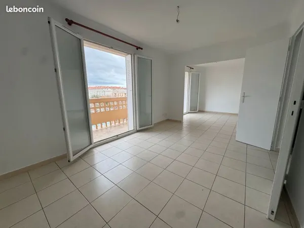 TOULON OUEST : Appartement T3 Toulon Ouest avec parking