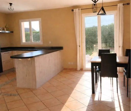 À louer - Maison meublée avec jardin Aux Roches-de-Condrieu (38370)🏡