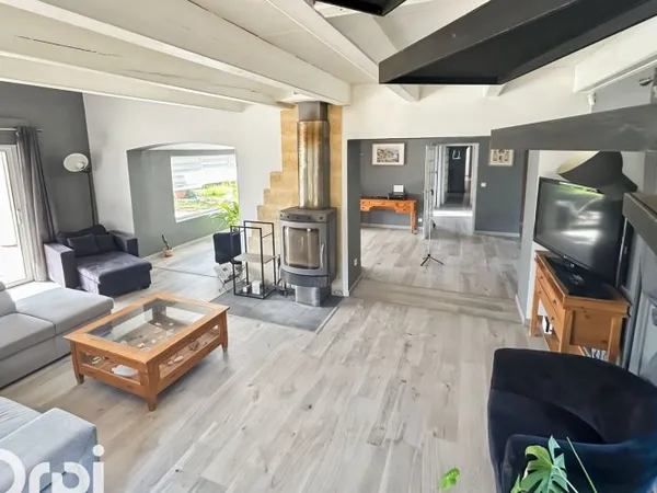 Maison 5 pièces 200 m²