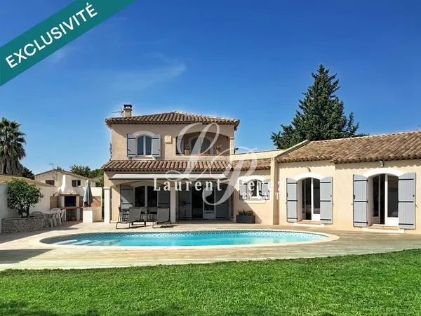 Villa de charme avec piscine et grand jardin