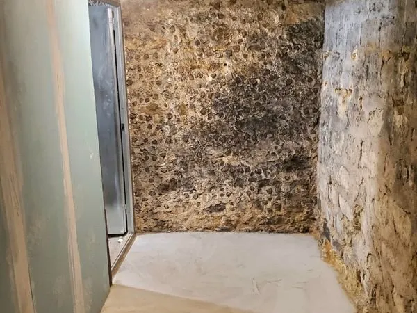 Cave/box sécurisé 6,5 m² - Local de stockage Porte de Saint-Ouen