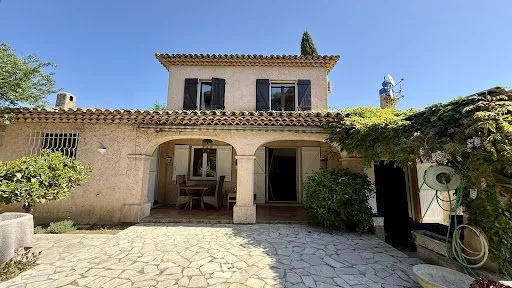 Maison 3 pièces 111 m²