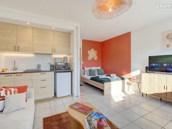 Studio 1 pièce 27 m²
