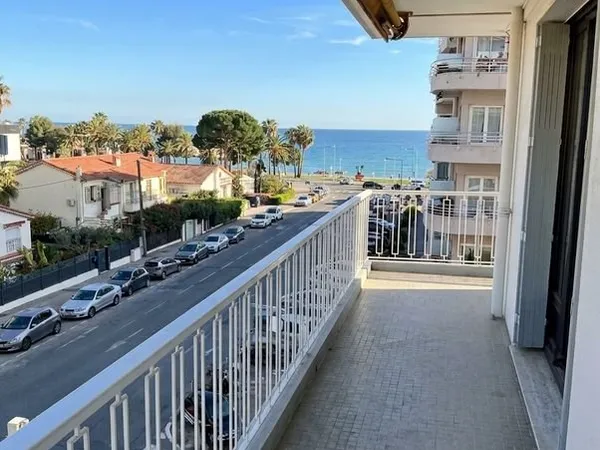 Appartement à vendre au bord de Mer