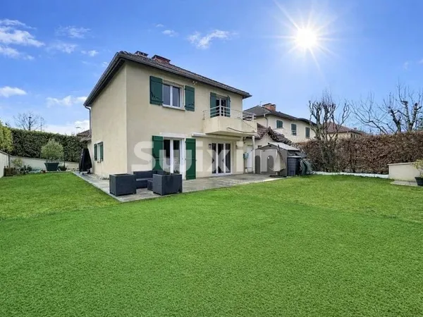 Maison de luxe 5 pièces 110 m²