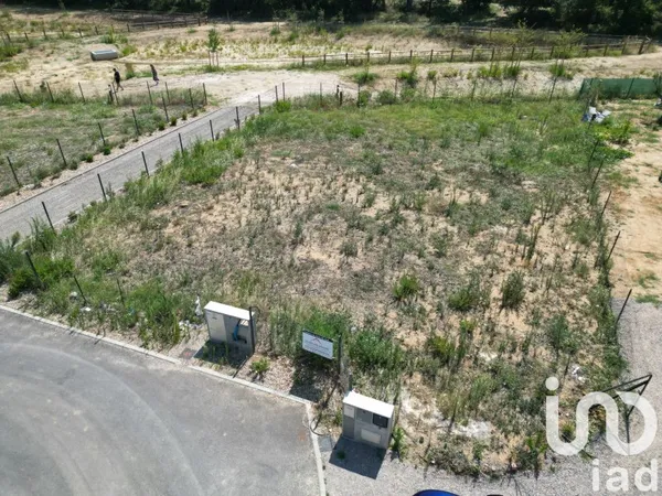 Terrain 469 m²