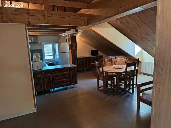 Studio de 34M2 les Rousses avec garage à 5 kms de la suisse