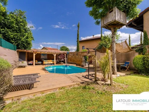 Maison de luxe 10 pièces 220 m²