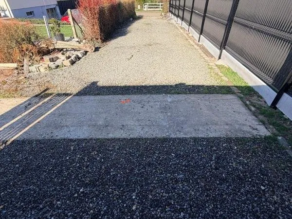 Terrain à bâtir de 750 m2 sur la commune de SIERVILLE