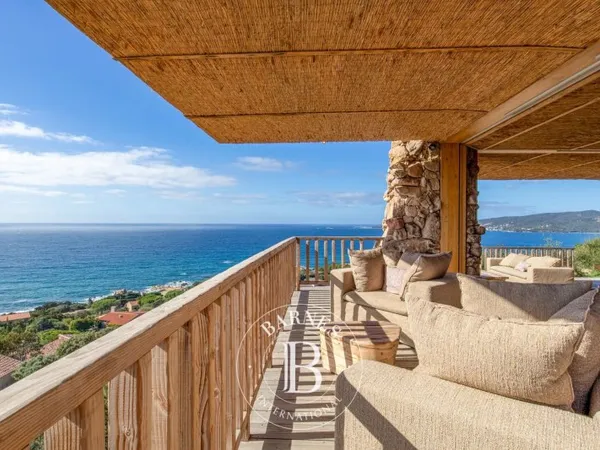 Olmeto, Villa contemporaine, vue mer et montagnes, 6 chambres, piscine, proche plage