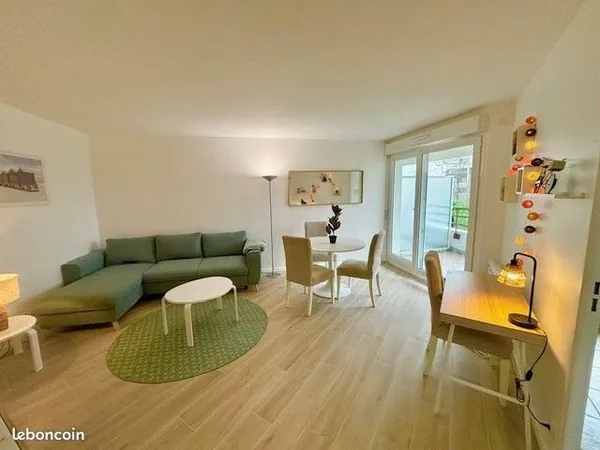2P terrasse meublé refait à neuf