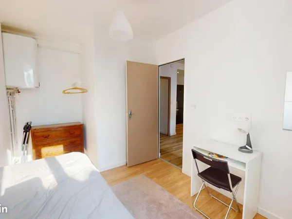 Chambre 4 pièces 69 m²