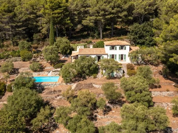 SOUS COMPROMIS TSL IMMO - EXCLUSIVITÉ A VENDRE : Tourrettes