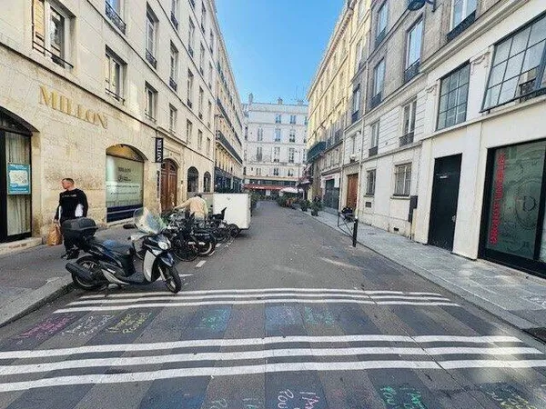Bureaux 83 m²