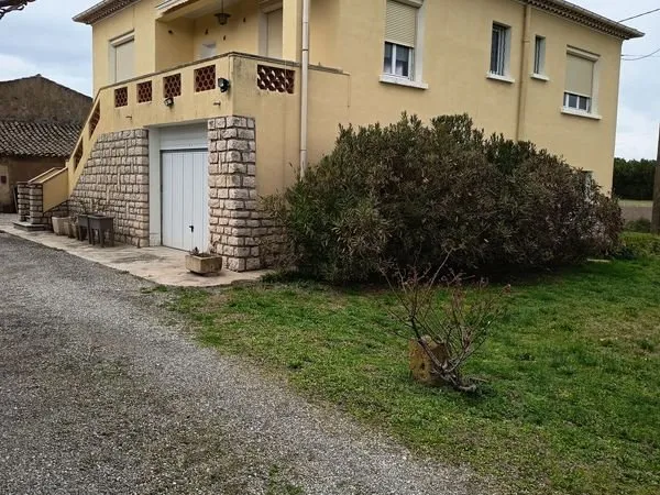 Vend maison 5 pièces de 110 M2 en campagne terrain de 2300 m2